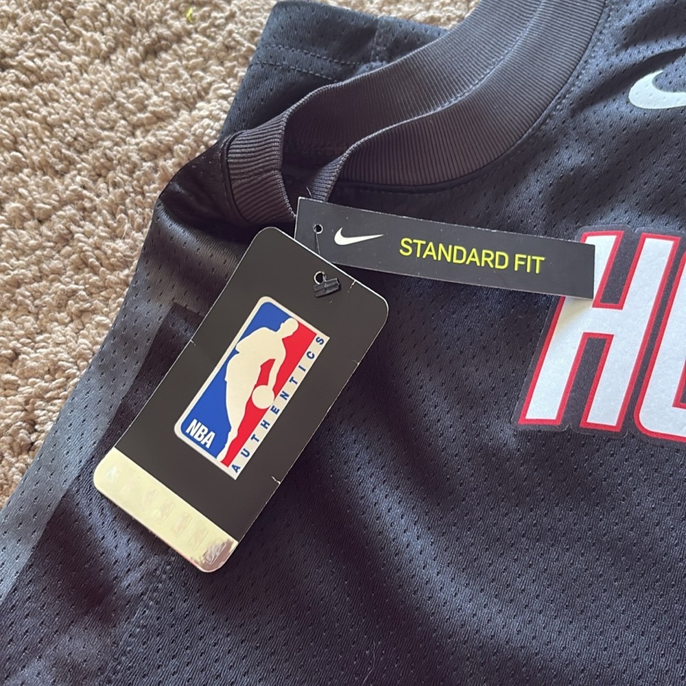 Nike NBA • Houston Rockets #4 PJ Tucker Jersey - Picture 5 of 9